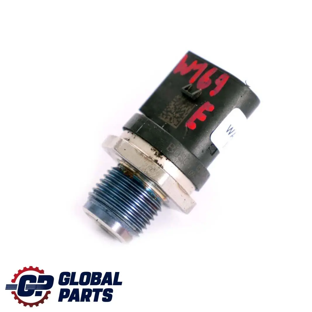 Sensore pressione carburante Diesel per Mercedes A B C W169 W203 W245 con numero di parte A0061536528 Mercedes A B C W169 W203 W245 Sensore pressione carburante Diesel - SKU A0061536528 - Numero di parte A0061536528