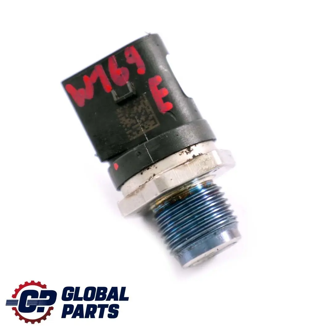 Sensor de presión de combustible Diesel para Mercedes W169 W203 W245 con número de pieza A0061536528 Mercedes W169 W203 W245 Sensor de presión de combustible Diesel - SKU A0061536528 - Número de pieza A0061536528