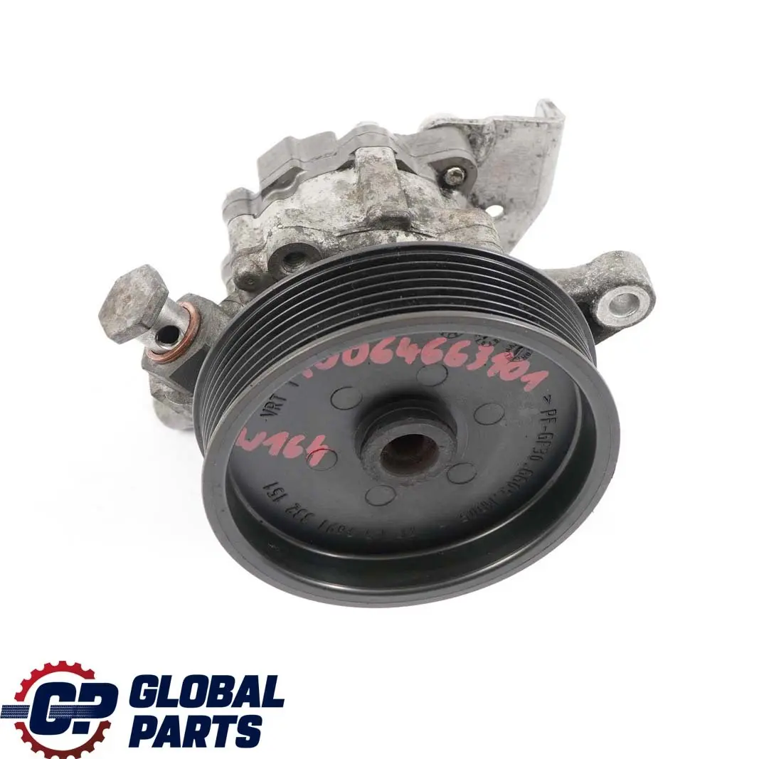 Servolenkungs Pumpe Diesel für Mercedes ML W164 W251 mit Teilenummer A0064663101 Mercedes ML W164 W251 Servolenkungs Pumpe Diesel - SKU A0064663101 - Teilenummer A0064663101