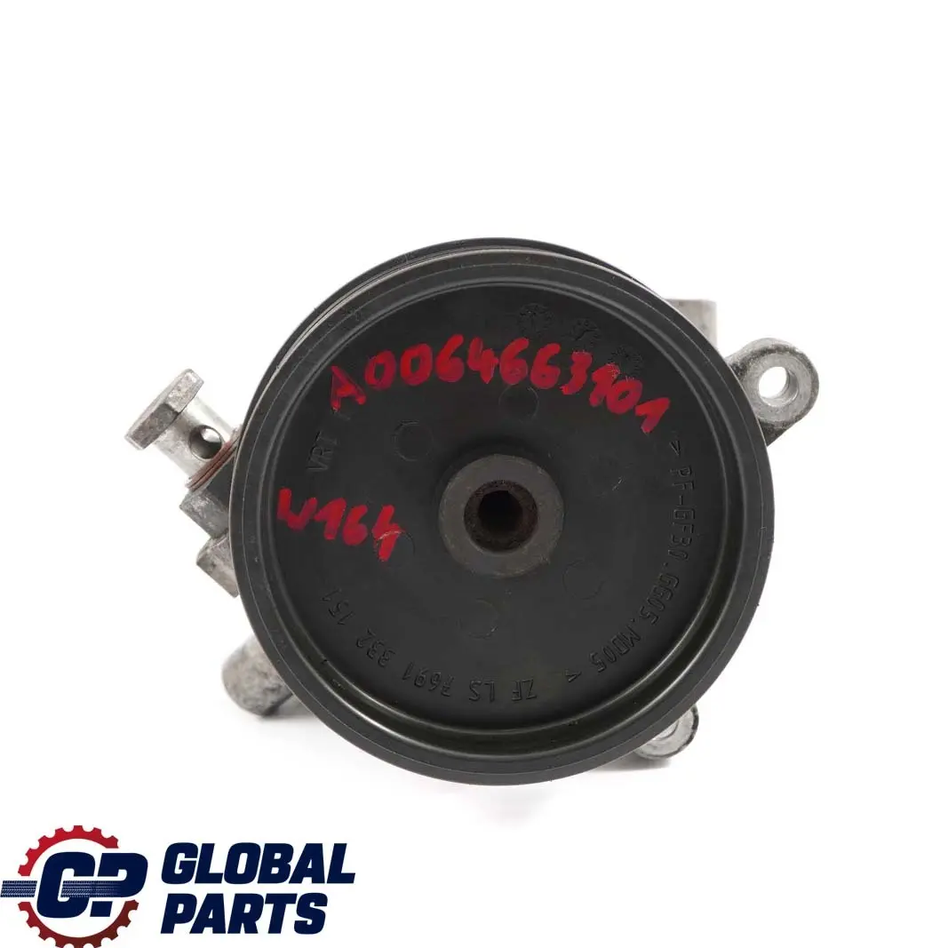 Pompa Servosterzo Diesel per Mercedes ML W164 W251 con numero di parte A0064663101 Mercedes ML W164 W251 Pompa Servosterzo Diesel - SKU A0064663101 - Numero di parte A0064663101