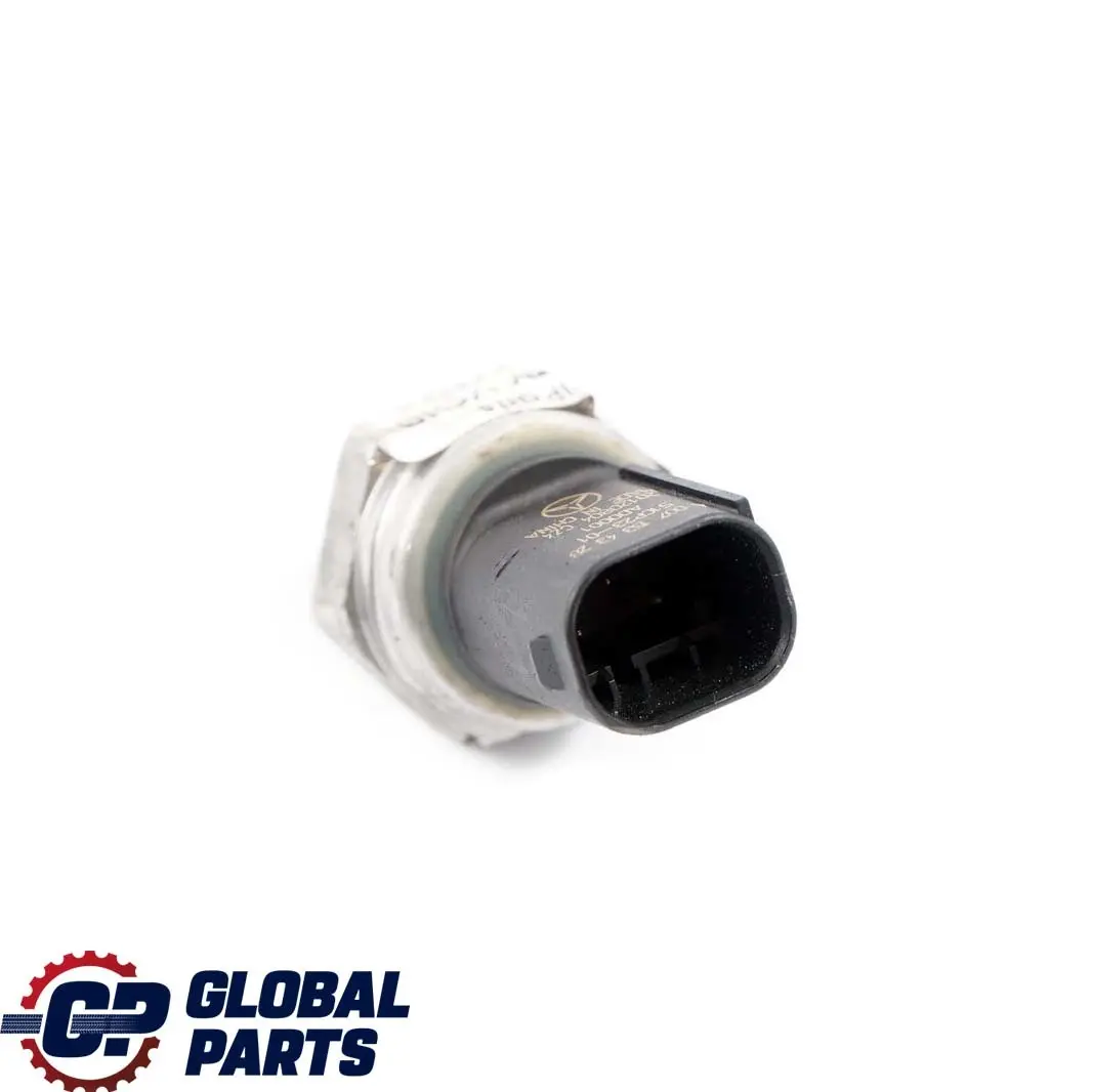Mercedes-Benz W207 Sensore Pressione Carburante per con numero di parte A0071534328 Mercedes-Benz W207 Sensore Pressione Carburante - SKU A0071534328 - Numero di parte A0071534328