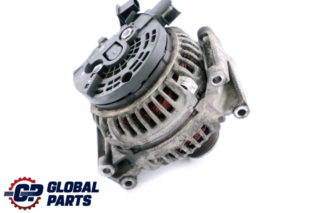 Alternator Generator 200A do Mercedes W203 W211 o numerze A0141540702 Mercedes W203 W211 Alternator Generator 200A - SKU A0141540702 - Numer Części A0141540702