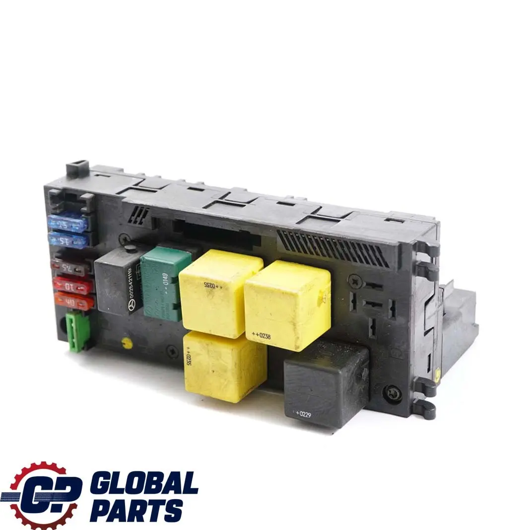 Mercedes-Benz W202 Kombi W210 Zentralelektrik Sicherungskasten für mit Teilenummer A0225455332 Mercedes-Benz W202 Kombi W210 Zentralelektrik Sicherungskasten - SKU A0225455332 - Teilenummer A0225455332