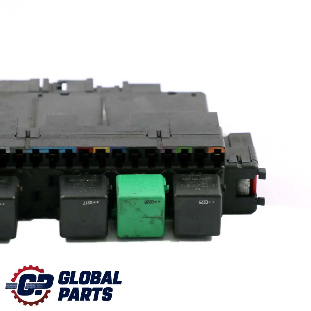 Mercedes-Benz CL S C215 W220 Sam Control Module Fuse Box Unit Front to with Part number A0325458332 Mercedes-Benz CL S C215 W220 Sam Control Module Fuse Box Unit Front - SKU A0325458332 - Part number A0325458332