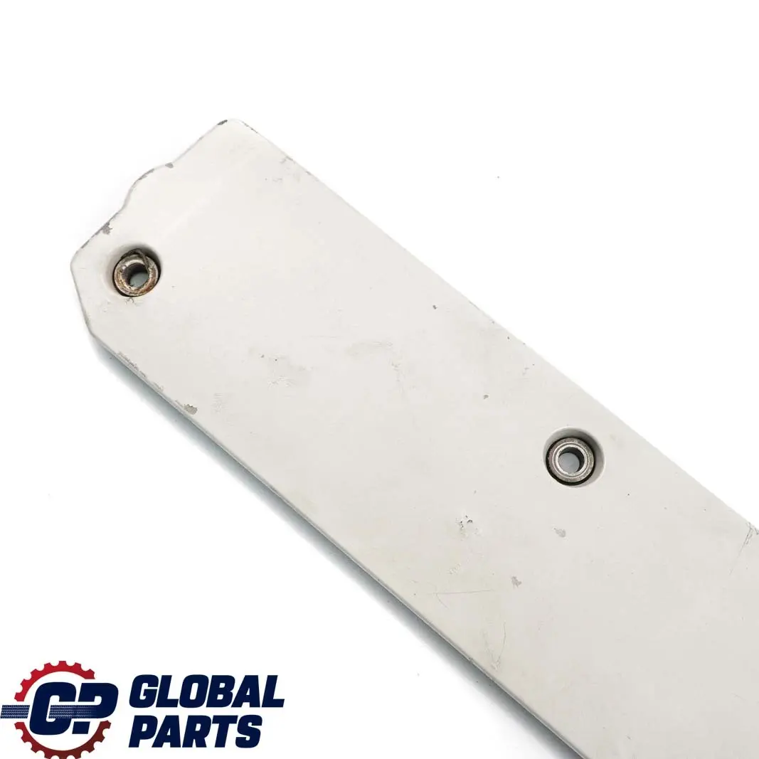 Classe C W203 M111 C180 Copri Bobina Motore per Mercedes con numero di parte A1111502075 Mercedes Classe C W203 M111 C180 Copri Bobina Motore - SKU A1111502075 - Numero di parte A1111502075