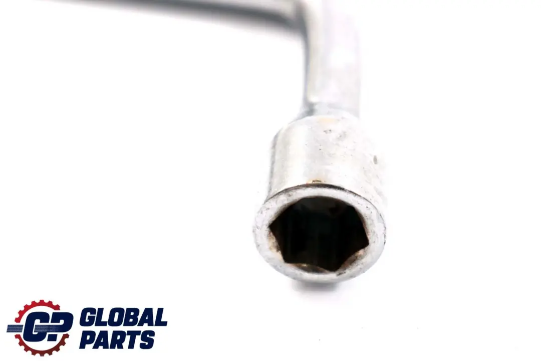 Classe C208 C209 W203 W210 Chiave Dado Ruota Chiave per Ruote per Mercedes C E CLK con numero di parte A1205810246 Mercedes C E CLK Classe C208 C209 W203 W210 Chiave Dado Ruota Chiave per Ruote - SKU A1205810246 - Numero di parte A1205810246