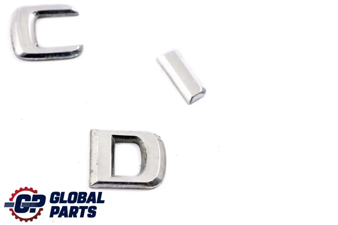 Napis Emblemat Tylnej Klapy S 320 CDI do Mercedes W220 o numerze A1408173215 Mercedes W220 Napis Emblemat Tylnej Klapy S 320 CDI - SKU A1408173215 - Numer Części A1408173215