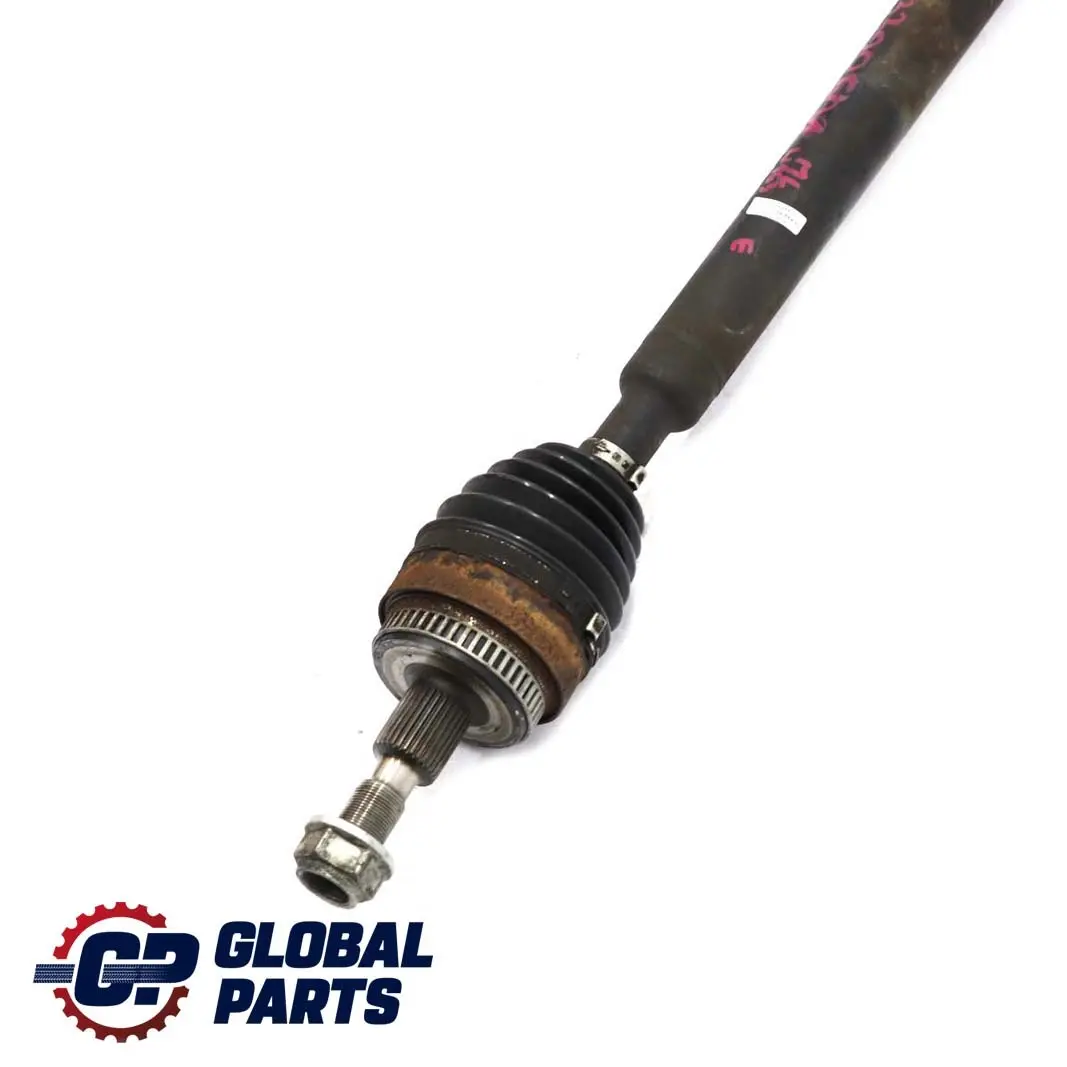 Assale anteriore destro Albero trasmissione uscita per Mercedes ML W163 con numero di parte A1633300501 Mercedes ML W163 Assale anteriore destro Albero trasmissione uscita - SKU A1633300501 - Numero di parte A1633300501