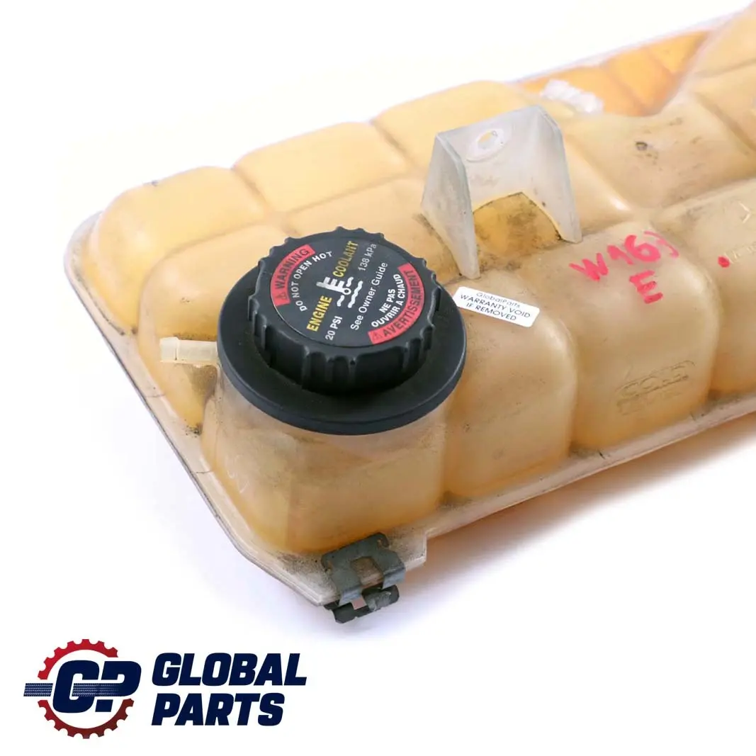 Bouteille réservoir d'expansion liquid refroidissement pour Mercedes W163 à propos du numéro de pièce A1635000349 Mercedes W163 Bouteille réservoir d'expansion liquid refroidissement - SKU A1635000349 - Numéro de pièce A1635000349