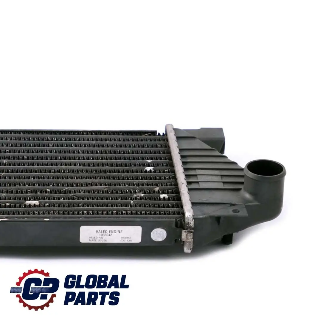 Clase M W163 270 CDI Enfriador De carga De aire Intercooler para Mercedes con número de pieza A1635000700 Mercedes Clase M W163 270 CDI Enfriador De carga De aire Intercooler - SKU A1635000700 - Número de pieza A1635000700