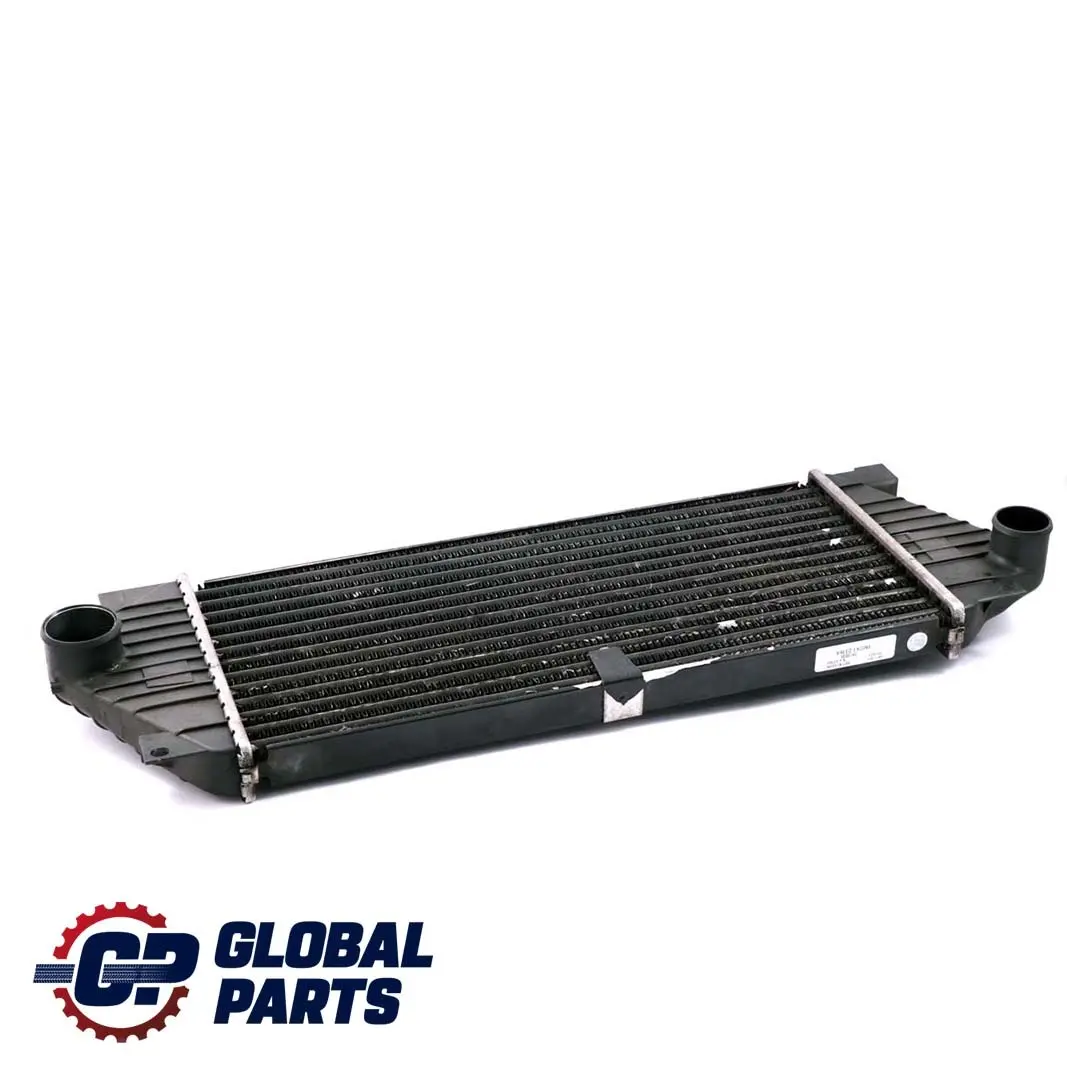 Chłodnica Powietrza Intercooler do Mercedes W163 270 CDI o numerze A1635000700 Mercedes W163 270 CDI Chłodnica Powietrza Intercooler - SKU A1635000700 - Numer Części A1635000700