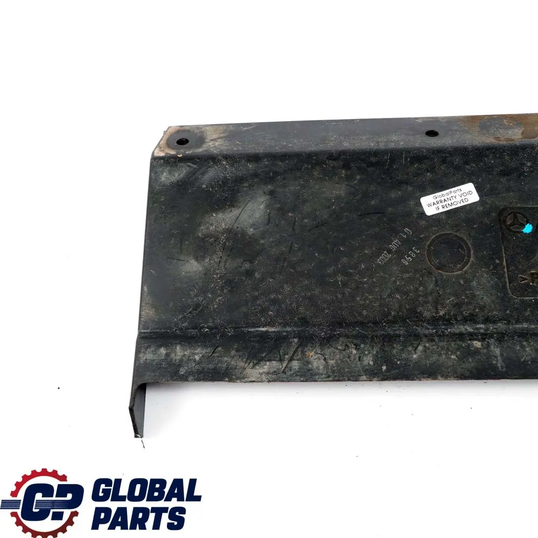 MERCEDES-BENZ M-CLASSE ML W163 270 CDI Cache-Radiateur pour à propos du numéro de pièce A1635240096 MERCEDES-BENZ M-CLASSE ML W163 270 CDI Cache-Radiateur - SKU A1635240096 - Numéro de pièce A1635240096