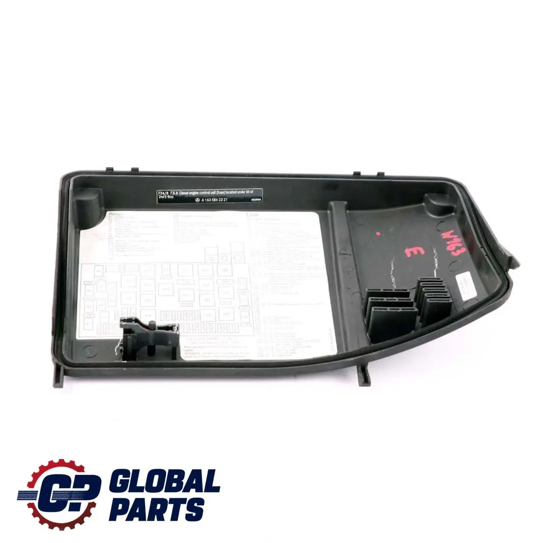 Mercedes-Benz Classe Ml W163 Scatola Fusibili Coperchio Box Trim per con numero di parte A1635400182 Mercedes-Benz Classe Ml W163 Scatola Fusibili Coperchio Box Trim - SKU A1635400182 - Numero di parte A1635400182