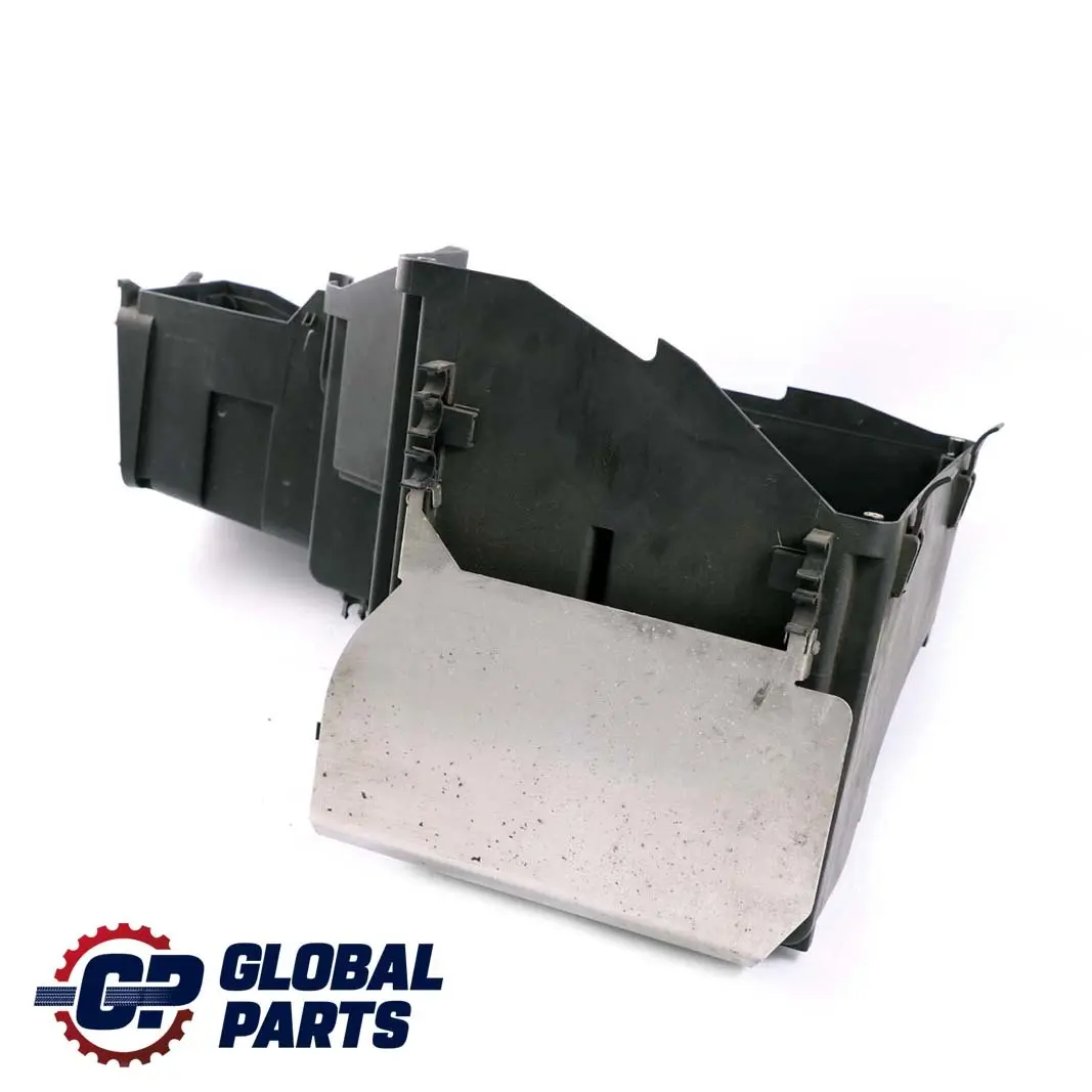 Mercedes-Benz M-Class ML W163 Fuse Box Housing Unit Case to with Part number A1635400224 Mercedes-Benz M-Class ML W163 Fuse Box Housing Unit Case - SKU A1635400224 - Part number A1635400224