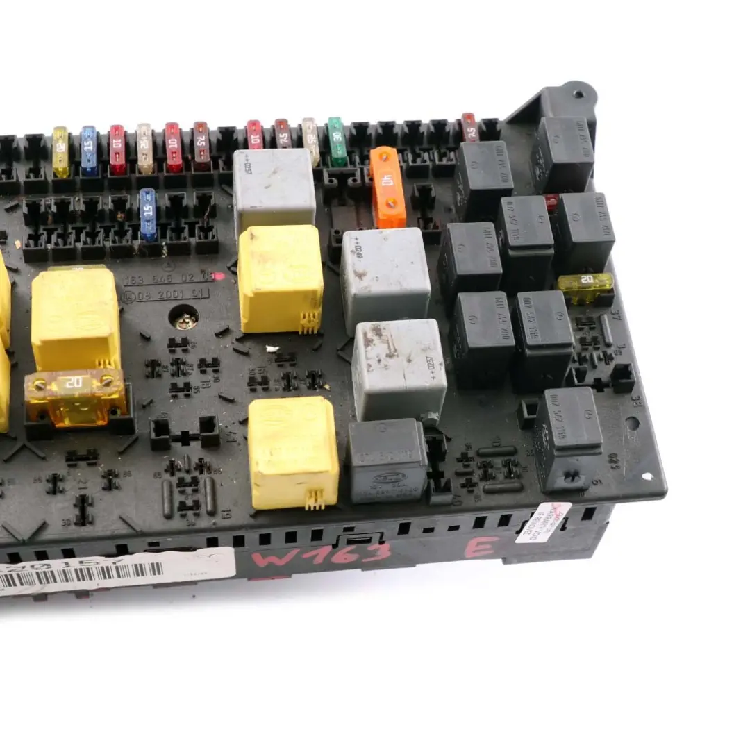 Mercedes W163 Fusible Caja Relé Confort Módulo Control Unidad CMM - SKU A1635450205 - Número de pieza A1635450205