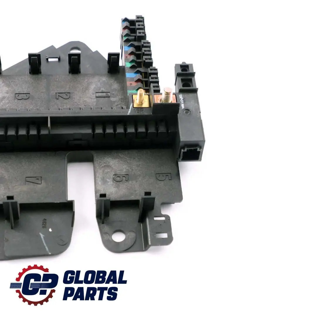 Mercedes-Benz M-Class ML W163 Front Fuse Board Box Relay Unit Case to with Part number A1635450405 Mercedes-Benz M-Class ML W163 Front Fuse Board Box Relay Unit Case - SKU A1635450405 - Part number A1635450405