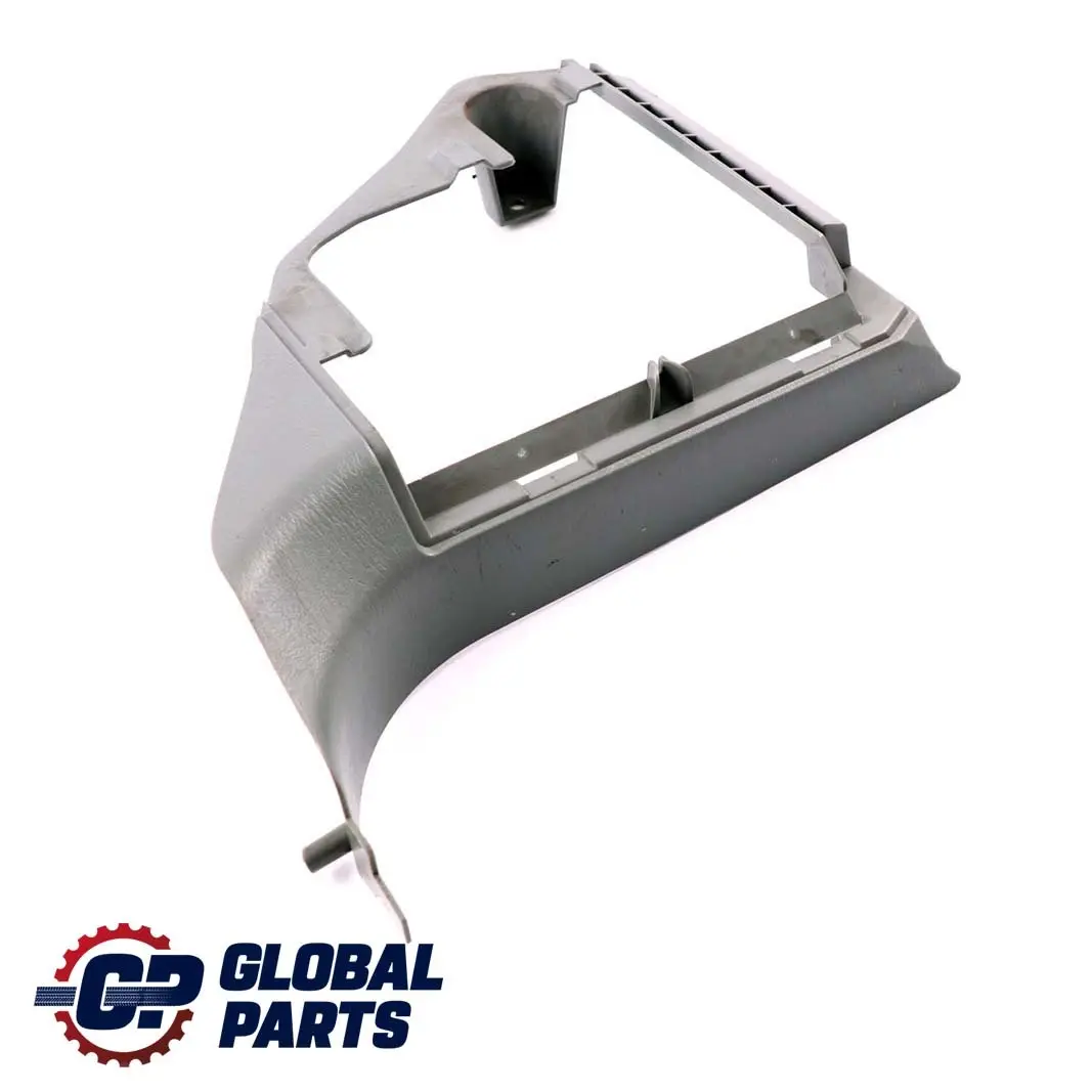 Copertura Vano Piedi Scatola Fusibili Destra per Mercedes ML W163 con numero di parte A1636801080 Mercedes ML W163 Copertura Vano Piedi Scatola Fusibili Destra - SKU A1636801080 - Numero di parte A1636801080