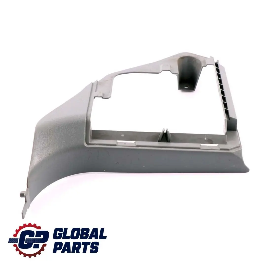 Copertura Vano Piedi Scatola Fusibili Destra per Mercedes ML W163 con numero di parte A1636801080 Mercedes ML W163 Copertura Vano Piedi Scatola Fusibili Destra - SKU A1636801080 - Numero di parte A1636801080