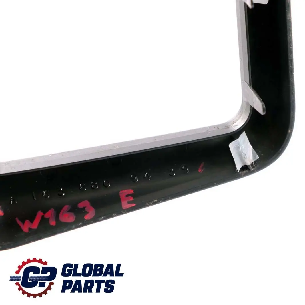 Mercedes-Benz M ML W163 Verkleidung Schaltkulisse Rahmen Blende für mit Teilenummer A1636809439 Mercedes-Benz M ML W163 Verkleidung Schaltkulisse Rahmen Blende - SKU A1636809439 - Teilenummer A1636809439