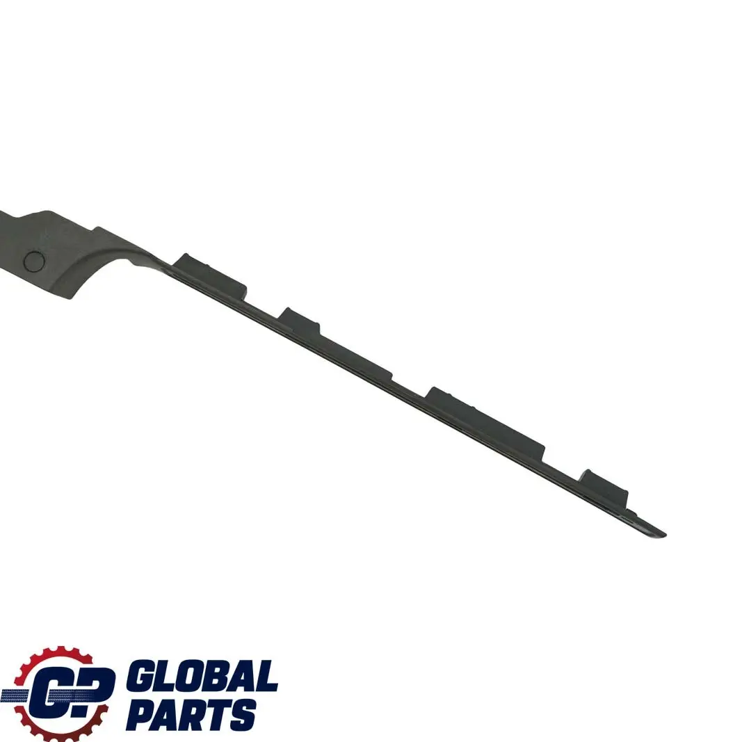 Rail derecho O / Sill Panel Trim Cover para Mercedes W163 con número de pieza A1636861036 Mercedes W163 Rail derecho O / Sill Panel Trim Cover - SKU A1636861036 - Número de pieza A1636861036