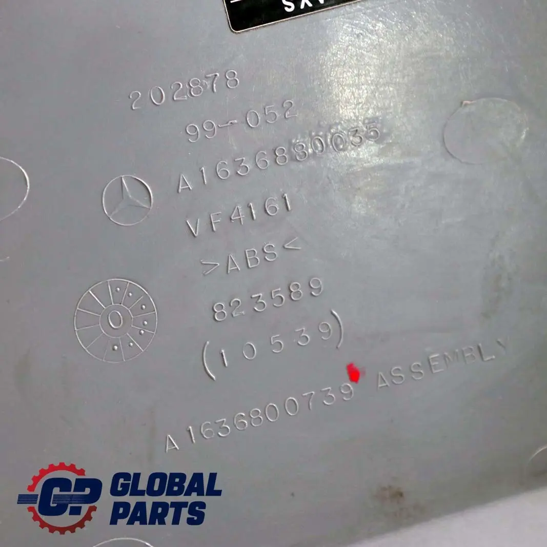  Mercedes-Benz M ML W163 Abdeckung Verkleidung Klappe Sicherungskasten Grau - SKU A1636880035 - Teilenummer A1636880035
