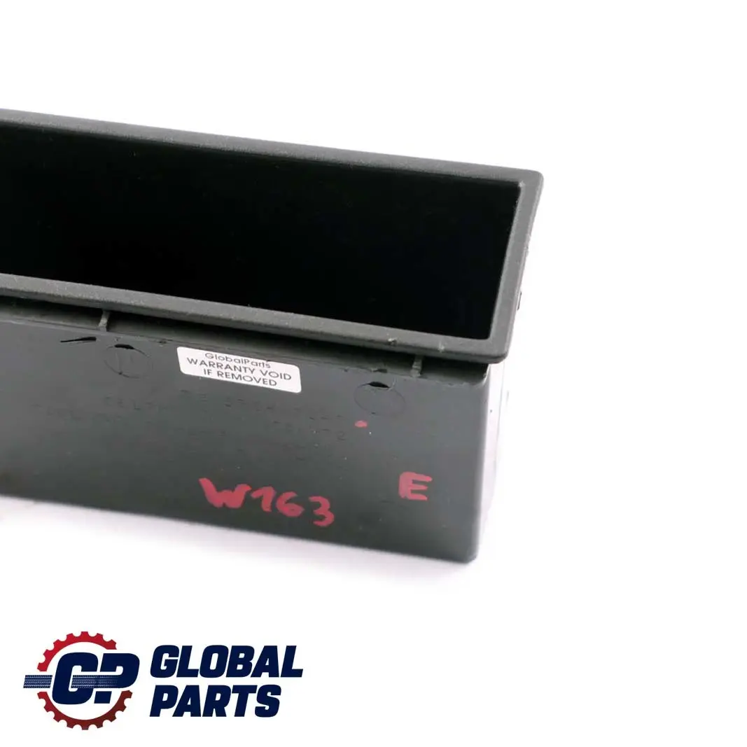 Inserto console centrale Vano portaoggetti per Mercedes ML W163 con numero di parte A1636890047 Mercedes ML W163 Inserto console centrale Vano portaoggetti - SKU A1636890047 - Numero di parte A1636890047