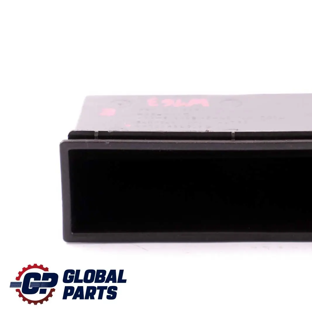 Consola Central Inserto Compartimiento Almacenamiento para Mercedes W163 con número de pieza A1636890047 Mercedes W163 Consola Central Inserto Compartimiento Almacenamiento - SKU A1636890047 - Número de pieza A1636890047