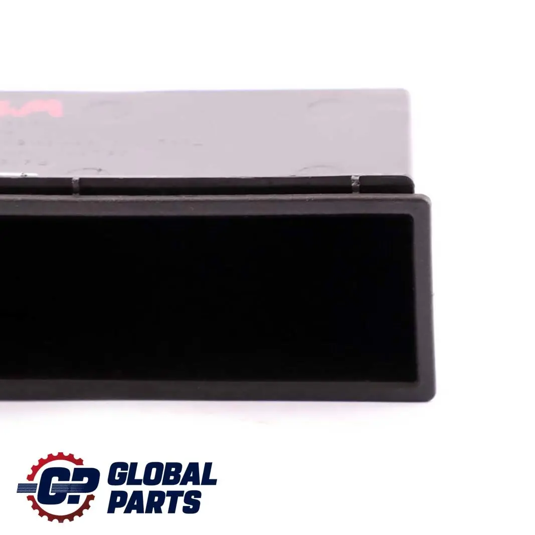 Inserto console centrale Vano portaoggetti per Mercedes ML W163 con numero di parte A1636890047 Mercedes ML W163 Inserto console centrale Vano portaoggetti - SKU A1636890047 - Numero di parte A1636890047