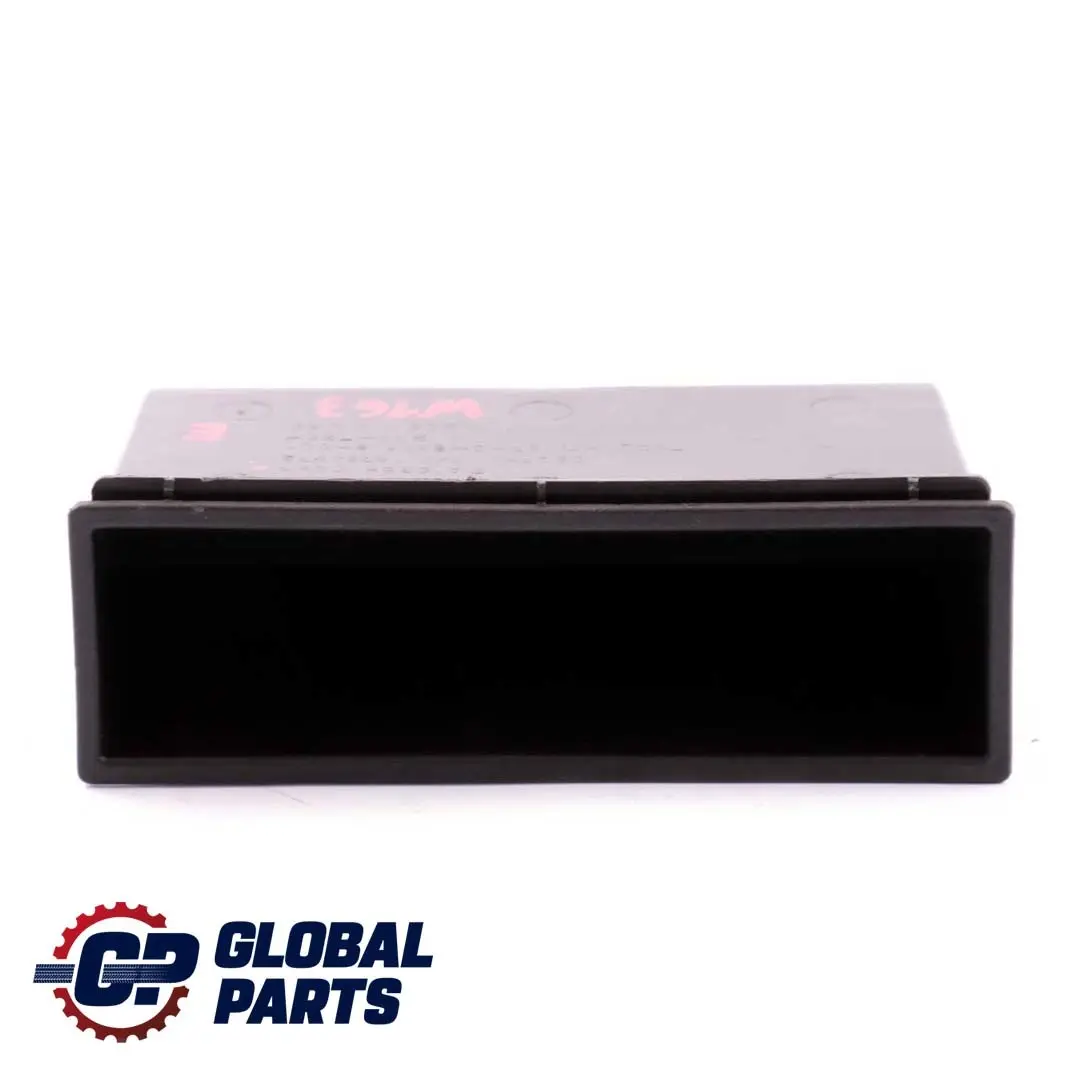 Inserto console centrale Vano portaoggetti per Mercedes ML W163 con numero di parte A1636890047 Mercedes ML W163 Inserto console centrale Vano portaoggetti - SKU A1636890047 - Numero di parte A1636890047