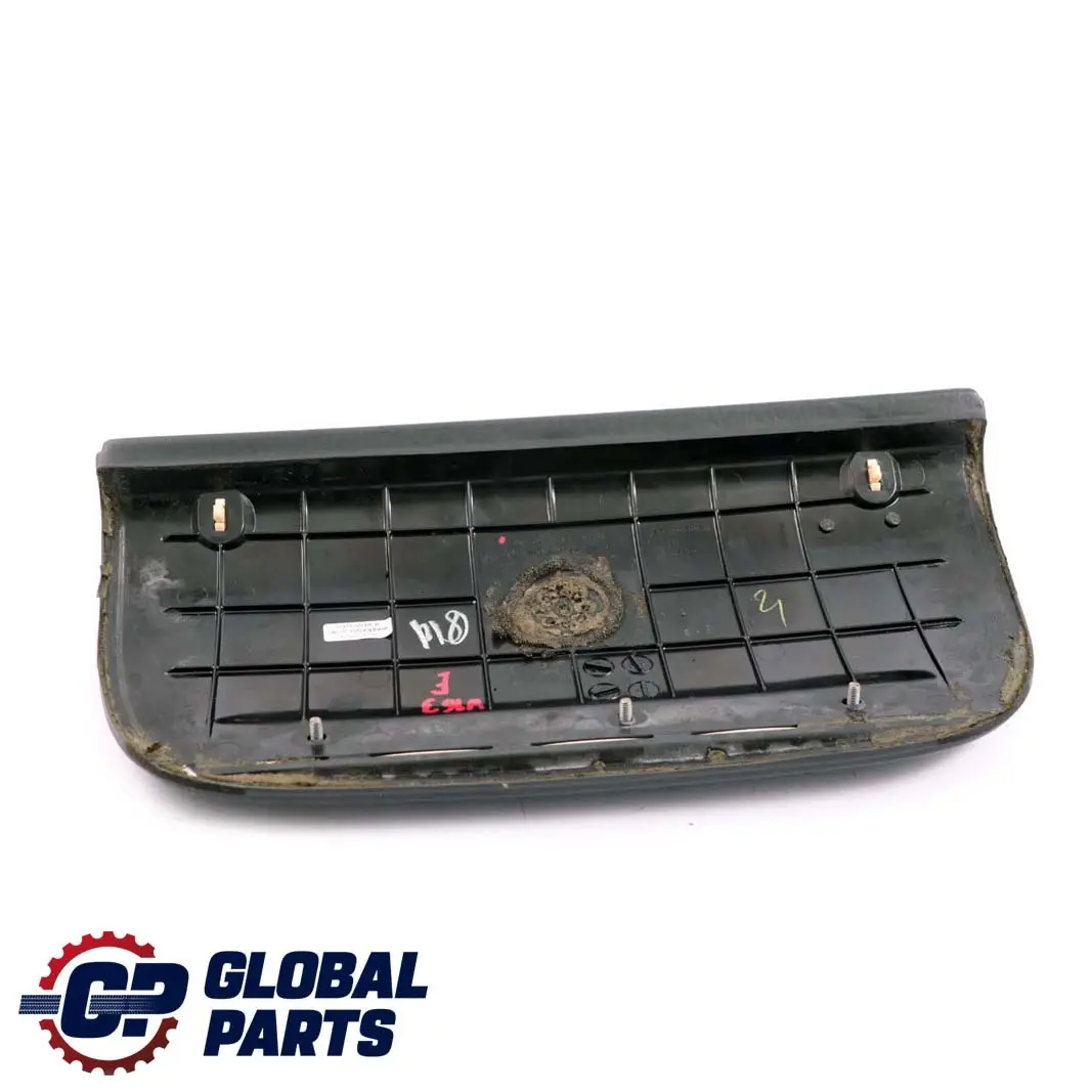 Mercedes-Benz M ML W163 Beifahrerseite Abdeckung Verkleidung Deckel für mit Teilenummer A1636890344 Mercedes-Benz M ML W163 Beifahrerseite Abdeckung Verkleidung Deckel - SKU A1636890344 - Teilenummer A1636890344