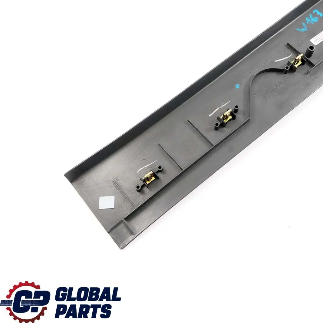 Maletero Trasero Porton Trasero Cubierta Interior para Mercedes ML W163 con número de pieza A1636900025 Mercedes ML W163 Maletero Trasero Porton Trasero Cubierta Interior - SKU A1636900025 - Número de pieza A1636900025