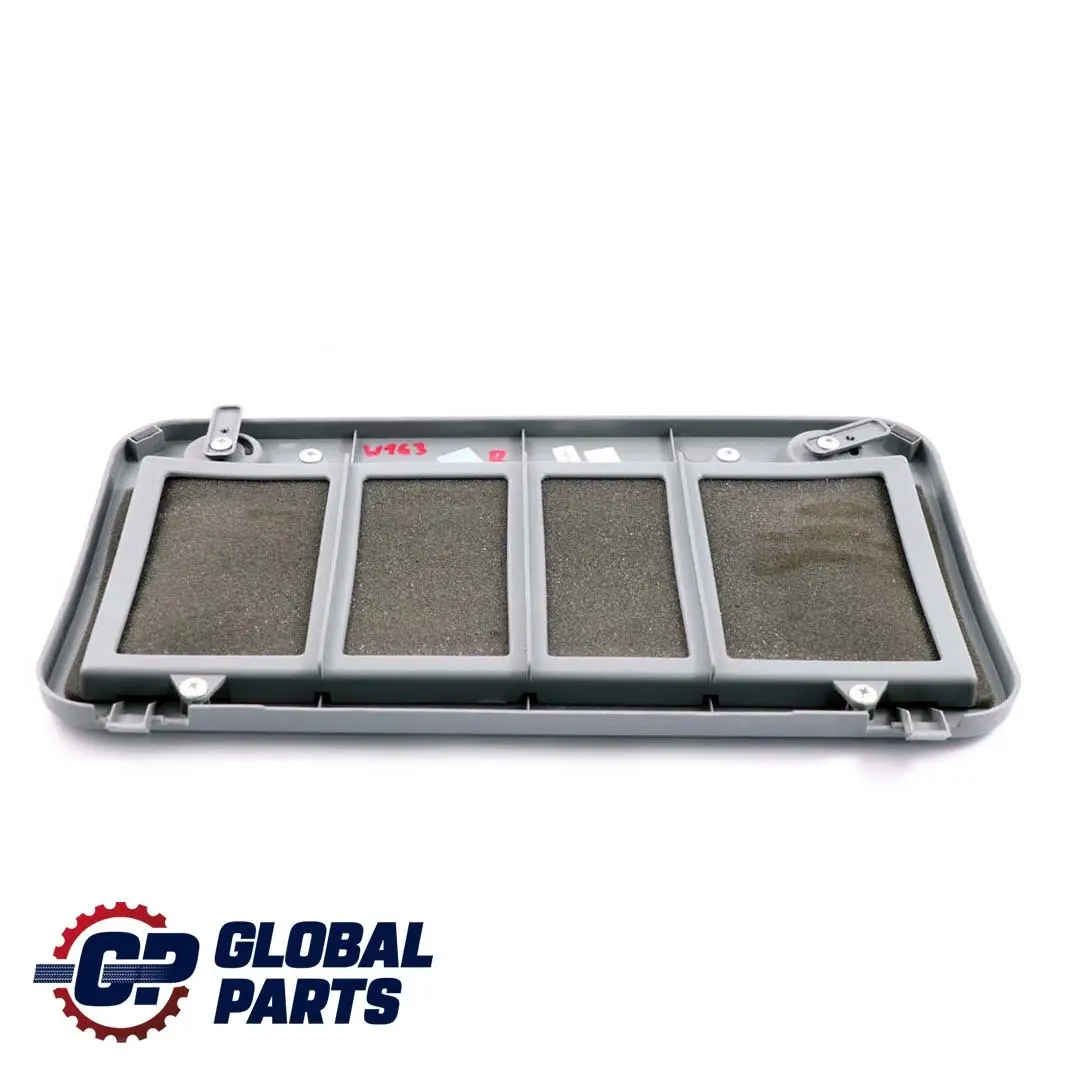 Tapa del compartimento trasero del maletero Derecha para Mercedes M W163 con número de pieza A1636900227 Mercedes M W163 Tapa del compartimento trasero del maletero Derecha - SKU A1636900227 - Número de pieza A1636900227