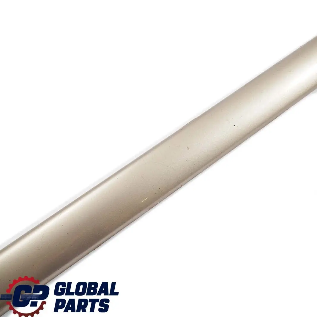 Mercedes-Benz W163 Front Right Door Trim Strip Moulding Travertine Beige para con número de pieza A1636900262 Mercedes-Benz W163 Front Right Door Trim Strip Moulding Travertine Beige - SKU A1636900262-TRB - Número de pieza A1636900262