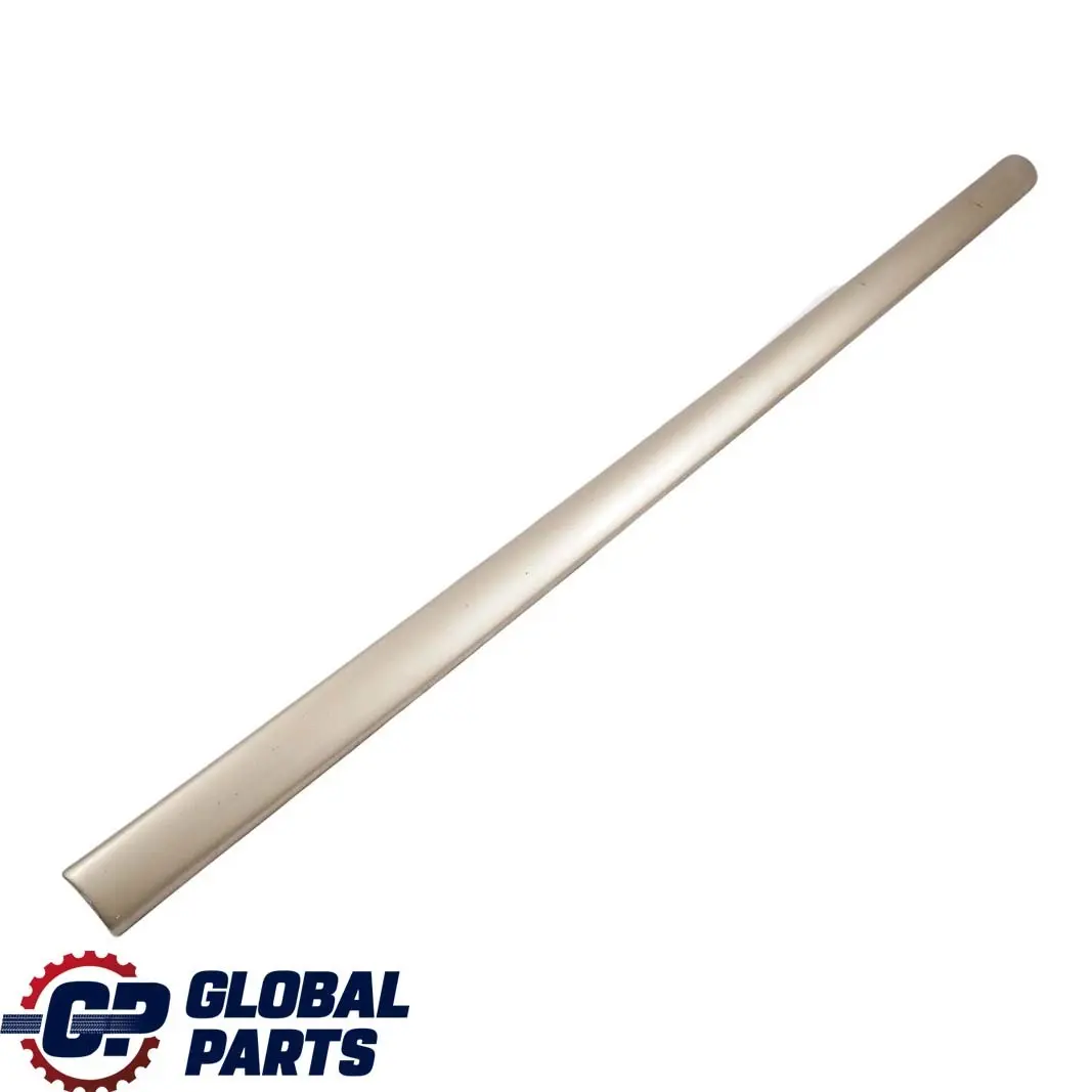 Listwa drzwi prawy przód beige do Mercedes ML W163 o numerze A1636900262 Mercedes ML W163 Listwa drzwi prawy przód beige - SKU A1636900262-TRB - Numer Części A1636900262