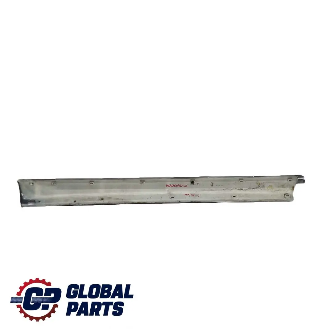 Schwellerleiste Blende Schweller Links Gruen Schwarz - 189 für Mercedes ML W163 mit Teilenummer A1636900340 Mercedes ML W163 Schwellerleiste Blende Schweller Links Gruen Schwarz - 189 - SKU A1636900340-GB - Teilenummer A1636900340