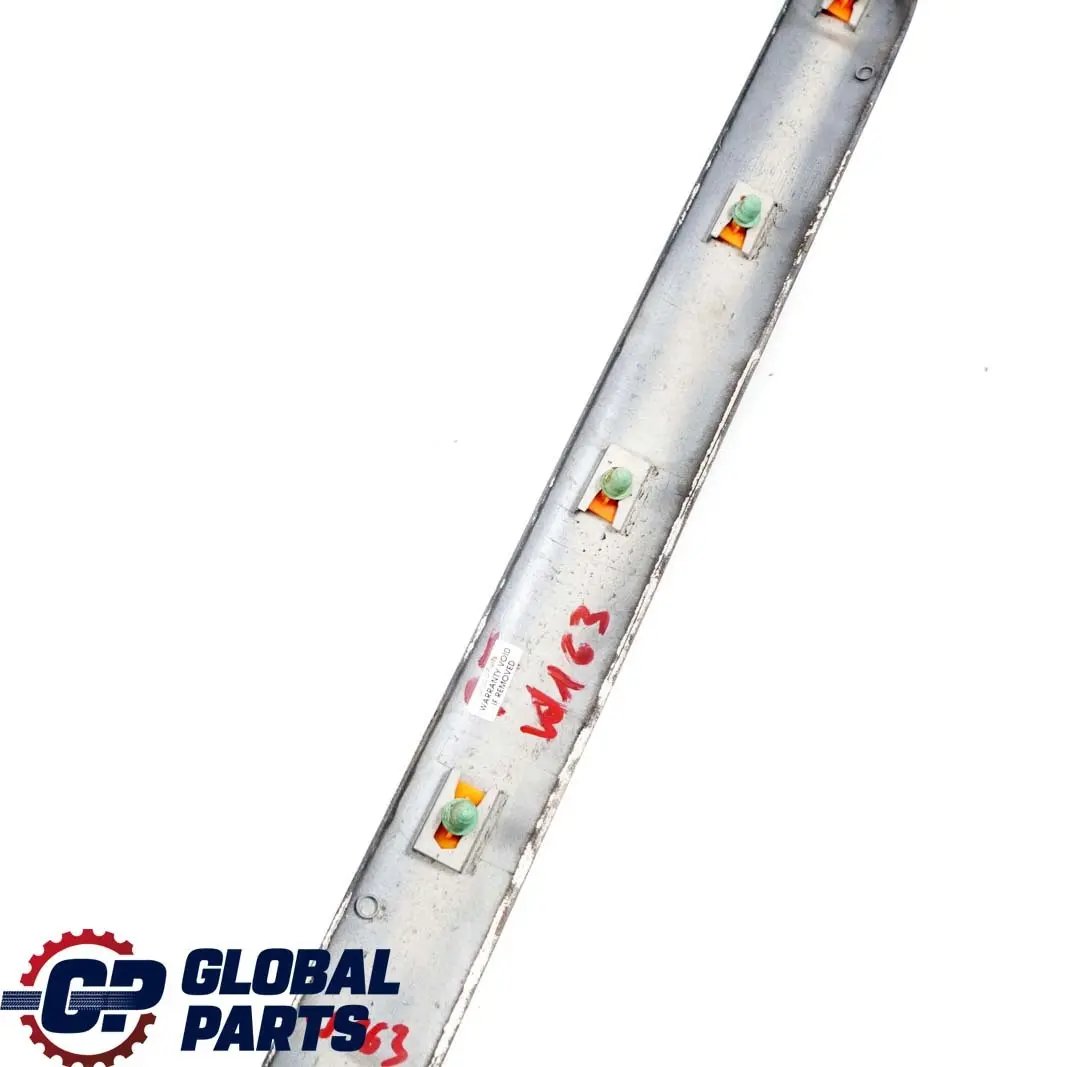 Mercedes-benz M ML W163 Seuil Bandes Decoratives Arriere Droite Teallite Bleu pour à propos du numéro de pièce A1636900462 Mercedes-benz M ML W163 Seuil Bandes Decoratives Arriere Droite Teallite Bleu - SKU A1636900462-TLB - Numéro de pièce A1636900462