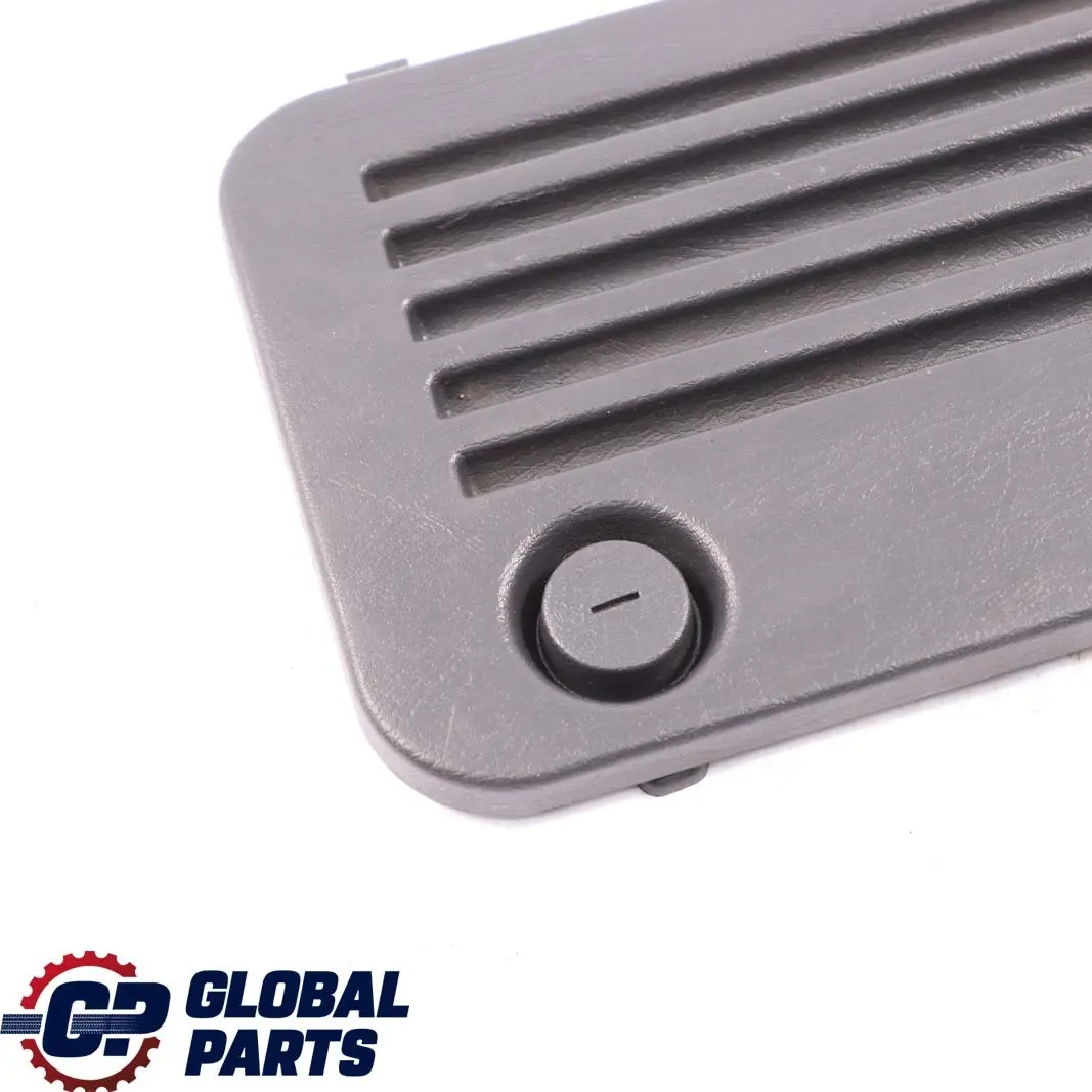 Tapa Del Compartimento Trasero Del Maletero Izquierda para Mercedes W163 con número de pieza A1636900627 Mercedes W163 Tapa Del Compartimento Trasero Del Maletero Izquierda - SKU A1636900627-1 - Número de pieza A1636900627