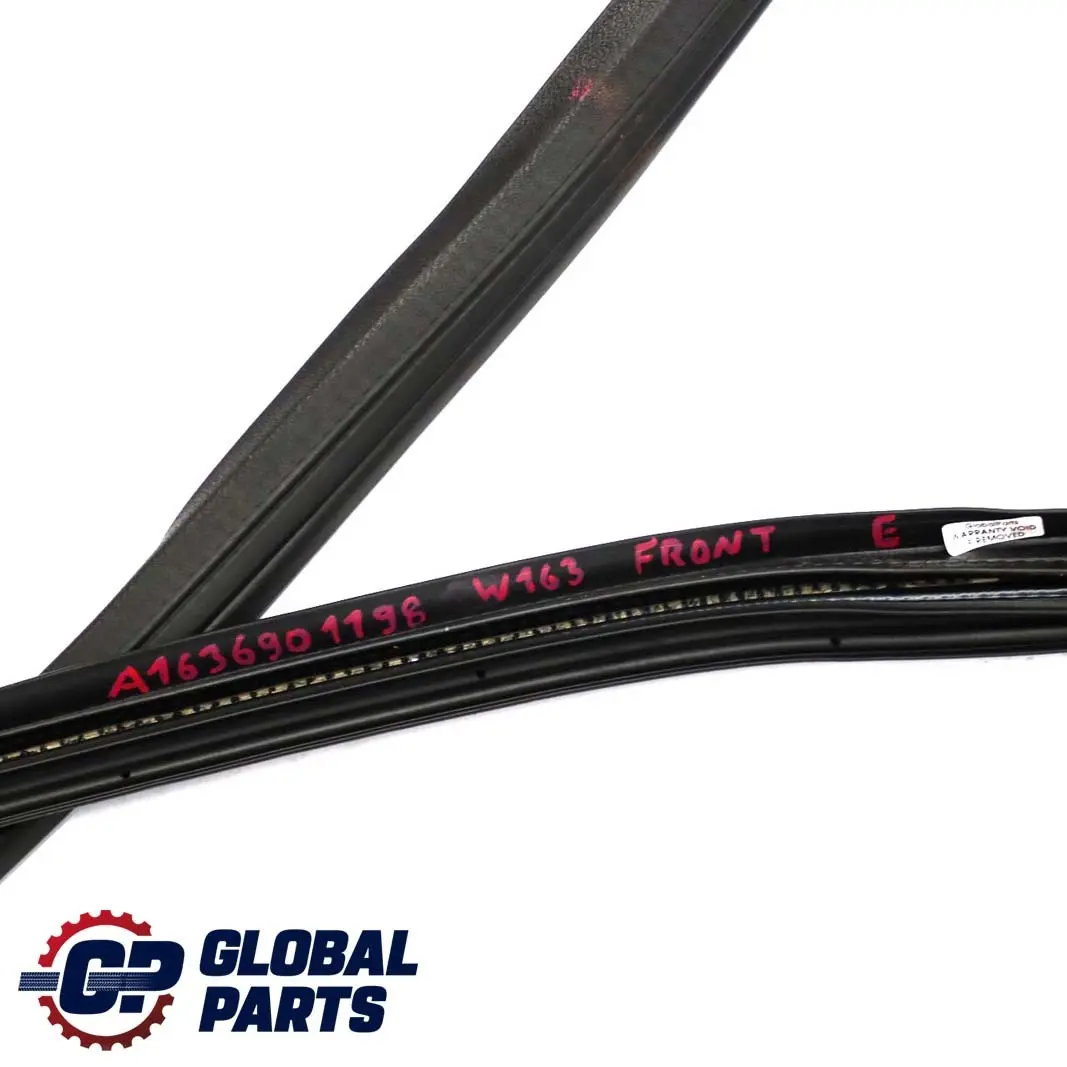 Guarnizione porta anteriore Guarnizione parapolvere per Mercedes W163 con numero di parte A1636901198 Mercedes W163 Guarnizione porta anteriore Guarnizione parapolvere - SKU A1636901198 - Numero di parte A1636901198