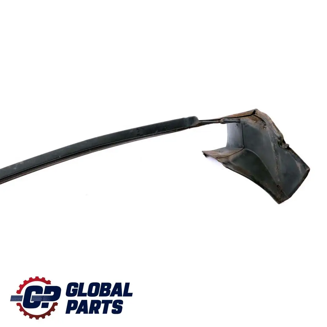 Mercedes-Benz Clase M ML W163 Junta Tapa Techo Rail Trasero para con número de pieza A1636901330 Mercedes-Benz Clase M ML W163 Junta Tapa Techo Rail Trasero - SKU A1636901330 - Número de pieza A1636901330