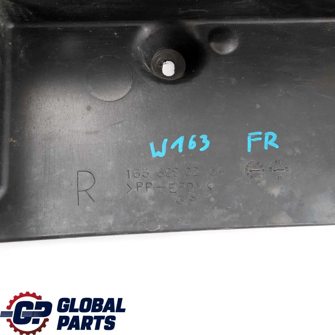 Mercedes-Benz Classe M ML W163 Anteriore Destro Protezione Pavimento per con numero di parte A1636980254 Mercedes-Benz Classe M ML W163 Anteriore Destro Protezione Pavimento - SKU A1636980254 - Numero di parte A1636980254