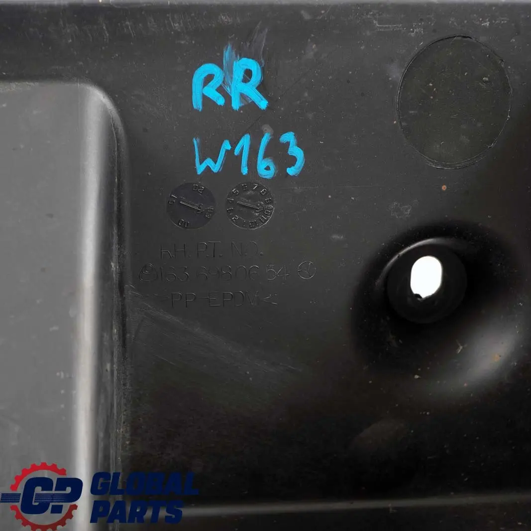Mercedes-Benz Classe M ML W163 Posteriore Dx Protezione Pavimento per con numero di parte A1636980654 Mercedes-Benz Classe M ML W163 Posteriore Dx Protezione Pavimento - SKU A1636980654 - Numero di parte A1636980654