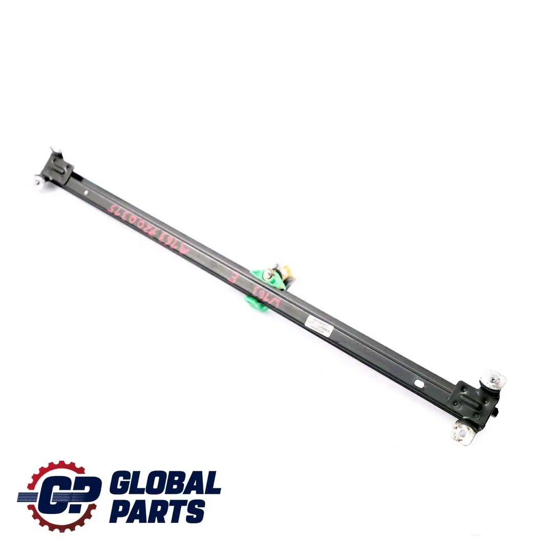 Elevalunas Trasero Riel Guia para Mercedes ML W163 con número de pieza A1637200315 Mercedes ML W163 Elevalunas Trasero Riel Guia - SKU A1637200315 - Número de pieza A1637200315