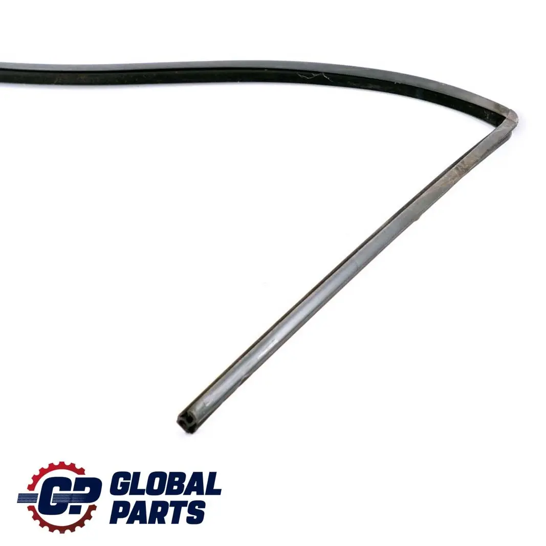 Mercedes-benz M ML W163 avant Droit Porte Fenetre Joint Canal pour à propos du numéro de pièce A1637200617 Mercedes-benz M ML W163 avant Droit Porte Fenetre Joint Canal - SKU A1637200617 - Numéro de pièce A1637200617