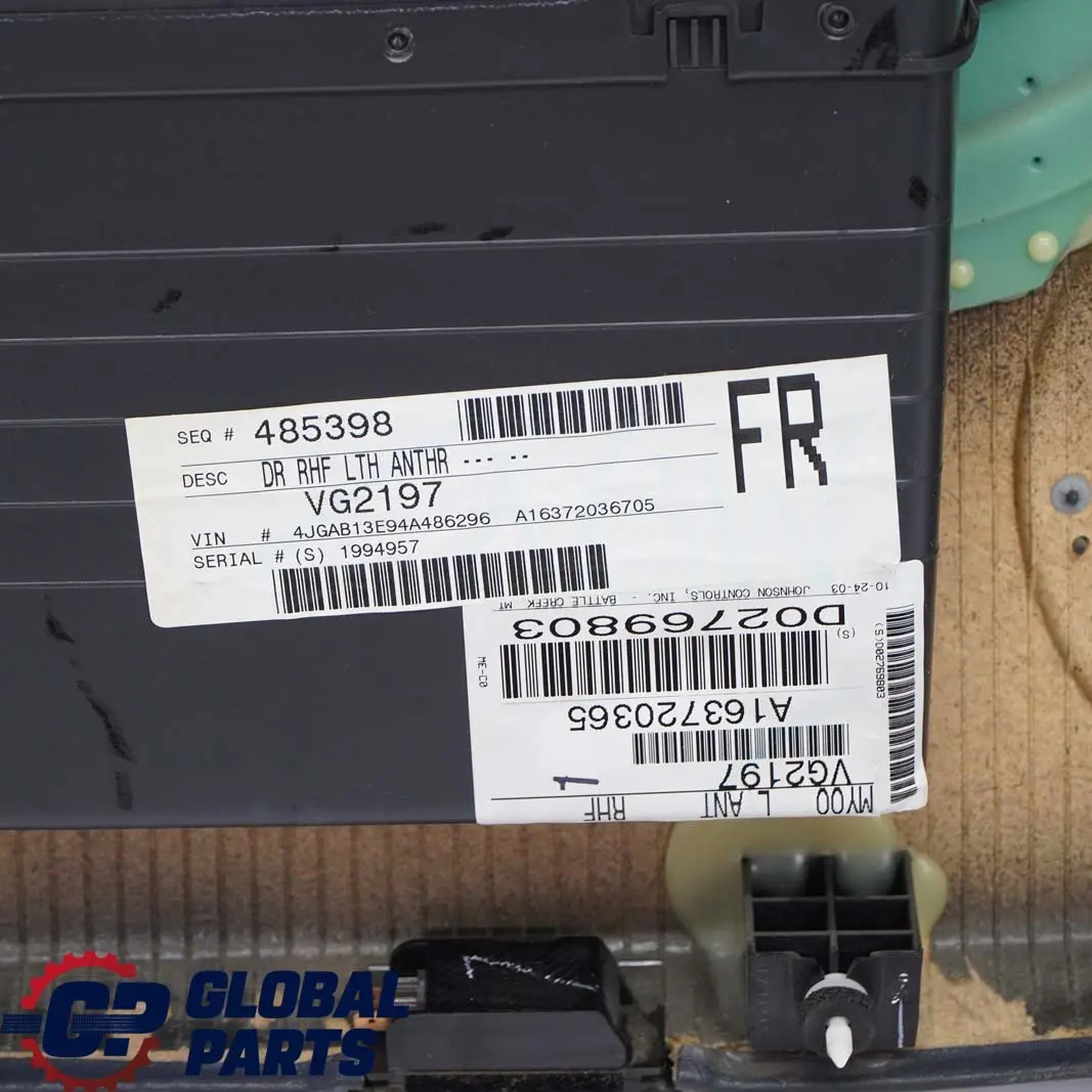  Mercedes-Benz M-Klasse ML W163 Türverkleidung Vorne Rechts Leder Schwarz - SKU A1637203670 - Teilenummer A1637203670