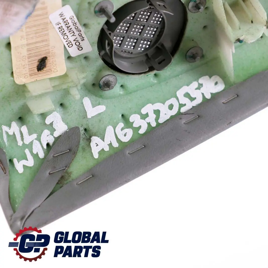Copertura Tweeter Porta Anteriore Sinistra per Mercedes ML W163 con numero di parte A1637205570 Mercedes ML W163 Copertura Tweeter Porta Anteriore Sinistra - SKU A1637205570 - Numero di parte A1637205570