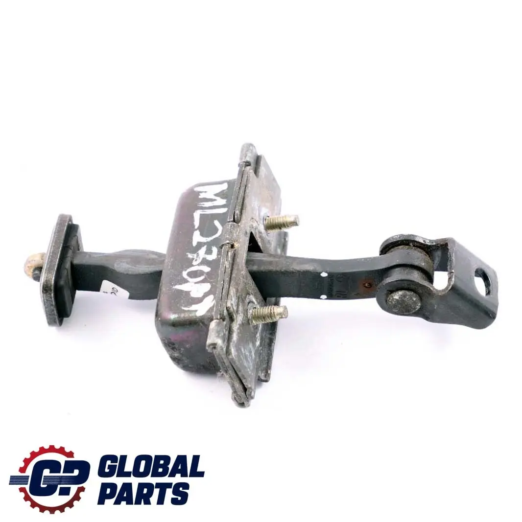 Puerta Freno Tope Correa Trasera Izquierda Derecha para Mercedes M W163 con número de pieza A1637300116 Mercedes M W163 Puerta Freno Tope Correa Trasera Izquierda Derecha - SKU A1637300116 - Número de pieza A1637300116