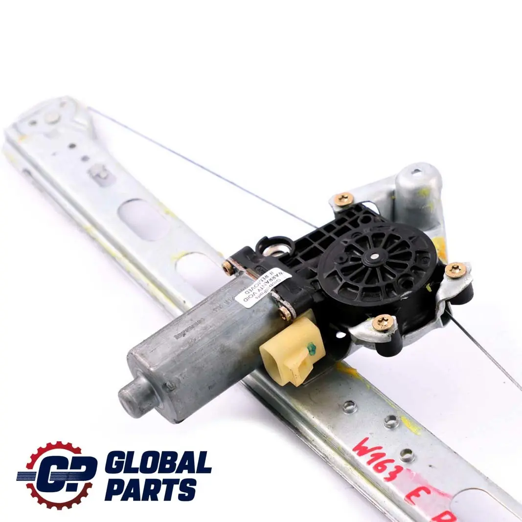 Lève-vitre arrière gauche de porte pour Mercedes ML W163 à propos du numéro de pièce A1637300946 Mercedes ML W163 Lève-vitre arrière gauche de porte - SKU A1637300946 - Numéro de pièce A1637300946