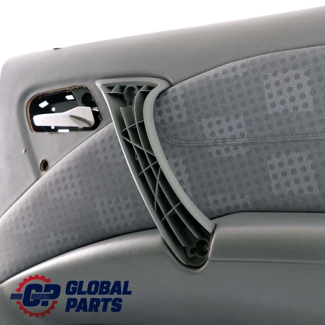 Trasera Derecha O / Panel De La tarjeta De puerta De tela gris para Mercedes W163 con número de pieza A1637301670 Mercedes W163 Trasera Derecha O / Panel De La tarjeta De puerta De tela gris - SKU A1637301670 - Número de pieza A1637301670