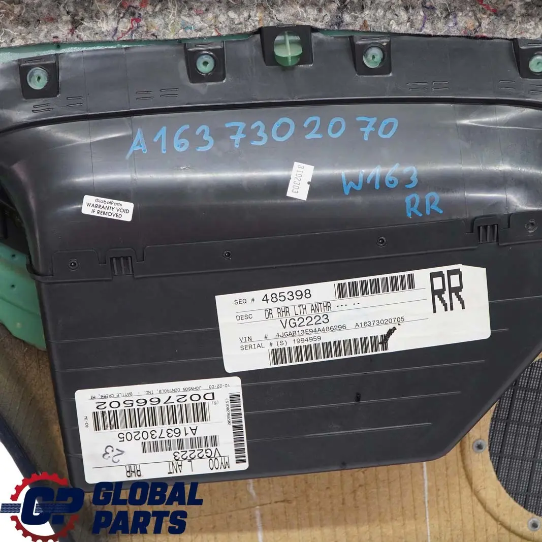 Mercedes-Benz Classe M ML W163 Pannello Porta Posteriore Destra pelle Nera per con numero di parte A1637302070 Mercedes-Benz Classe M ML W163 Pannello Porta Posteriore Destra pelle Nera - SKU A1637302070 - Numero di parte A1637302070