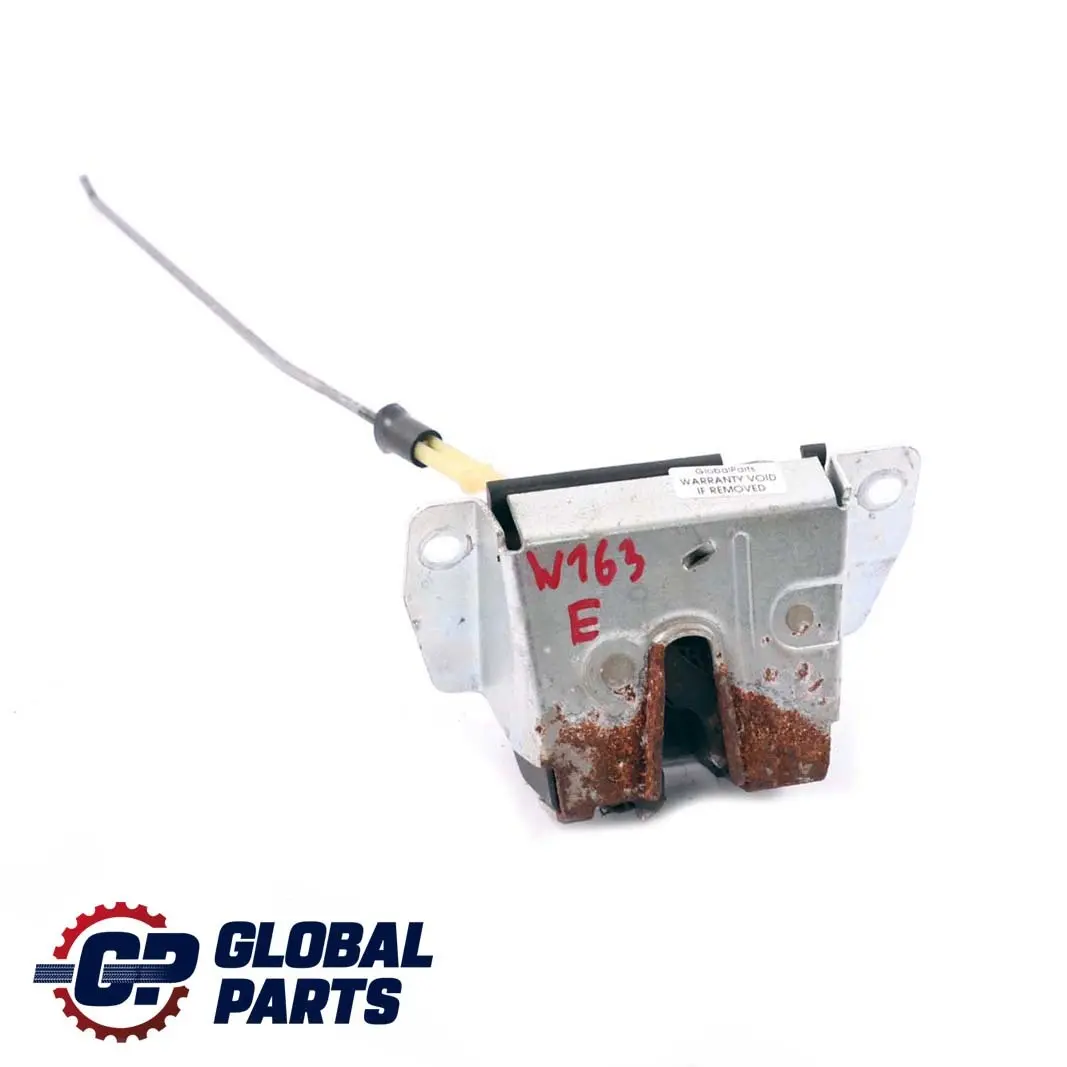 Heckklappe Verkleidung für Mercedes ML W163 mit Teilenummer A1637400235 Mercedes ML W163 Heckklappe Verkleidung - SKU A1637400235 - Teilenummer A1637400235